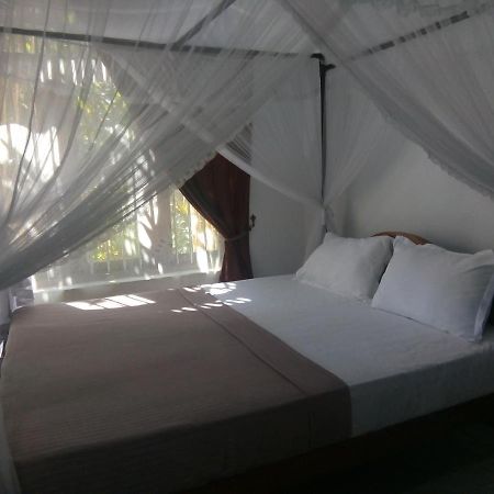 Sisila Villa Bentota Bagian luar foto