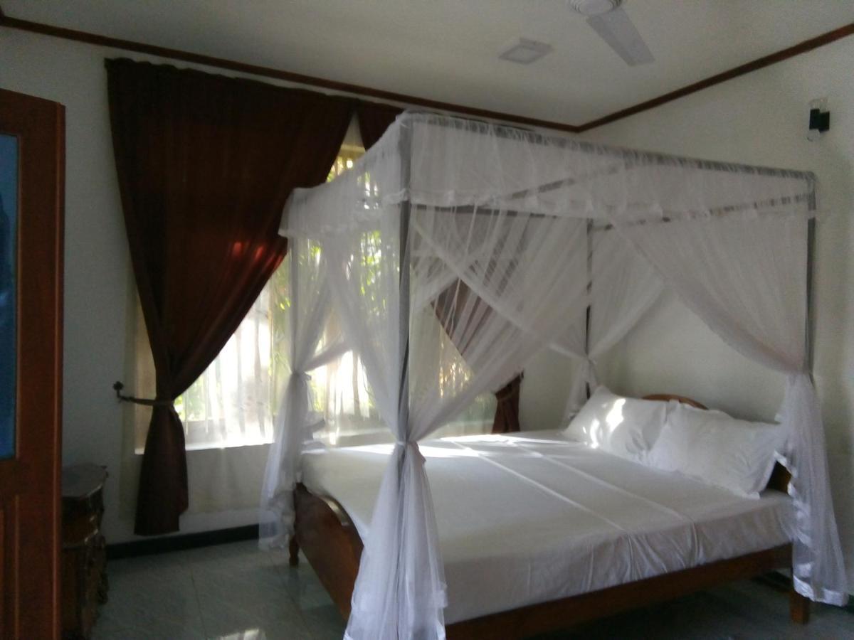 Sisila Villa Bentota Bagian luar foto