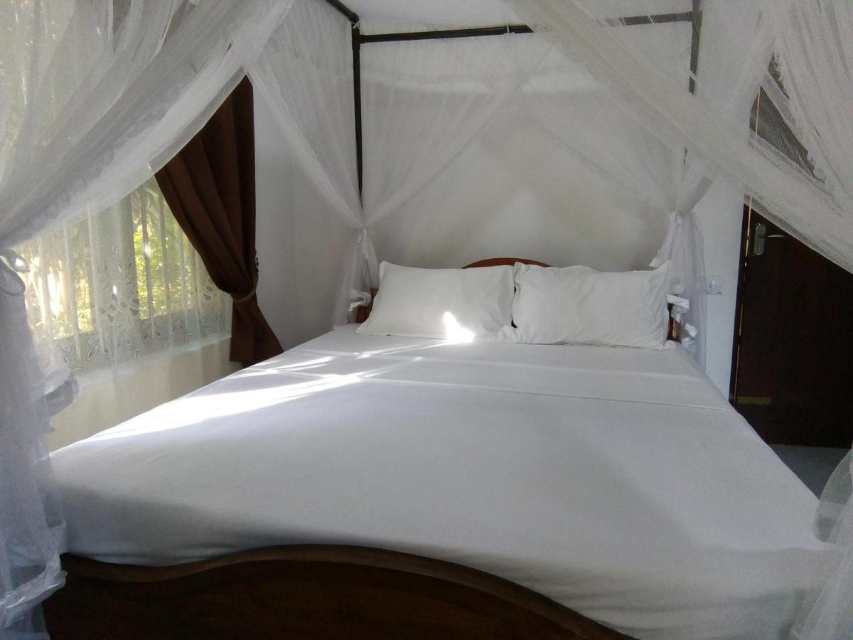 Sisila Villa Bentota Bagian luar foto