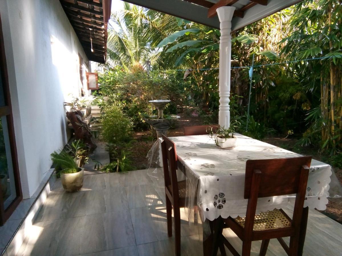 Sisila Villa Bentota Bagian luar foto