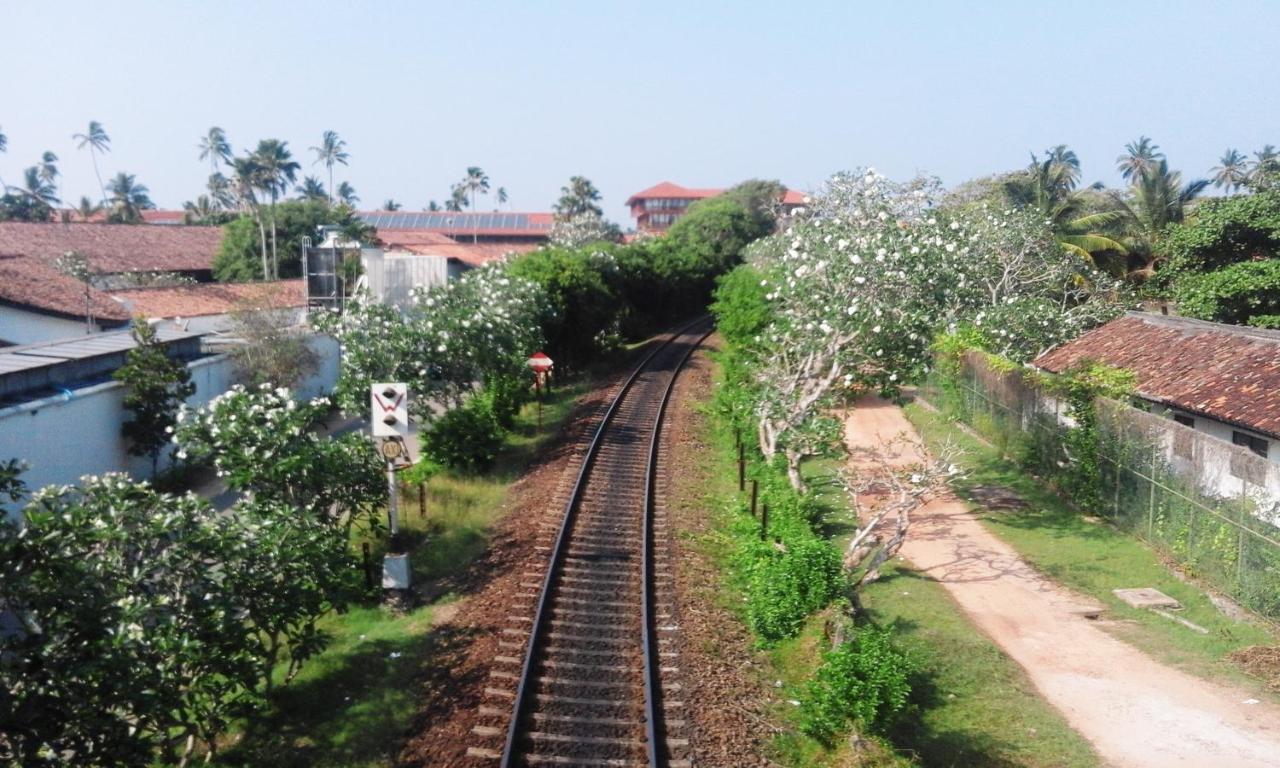Sisila Villa Bentota Bagian luar foto